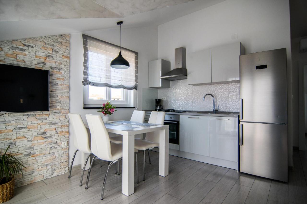 Apartments Up&Up روغوزنيكا المظهر الخارجي الصورة