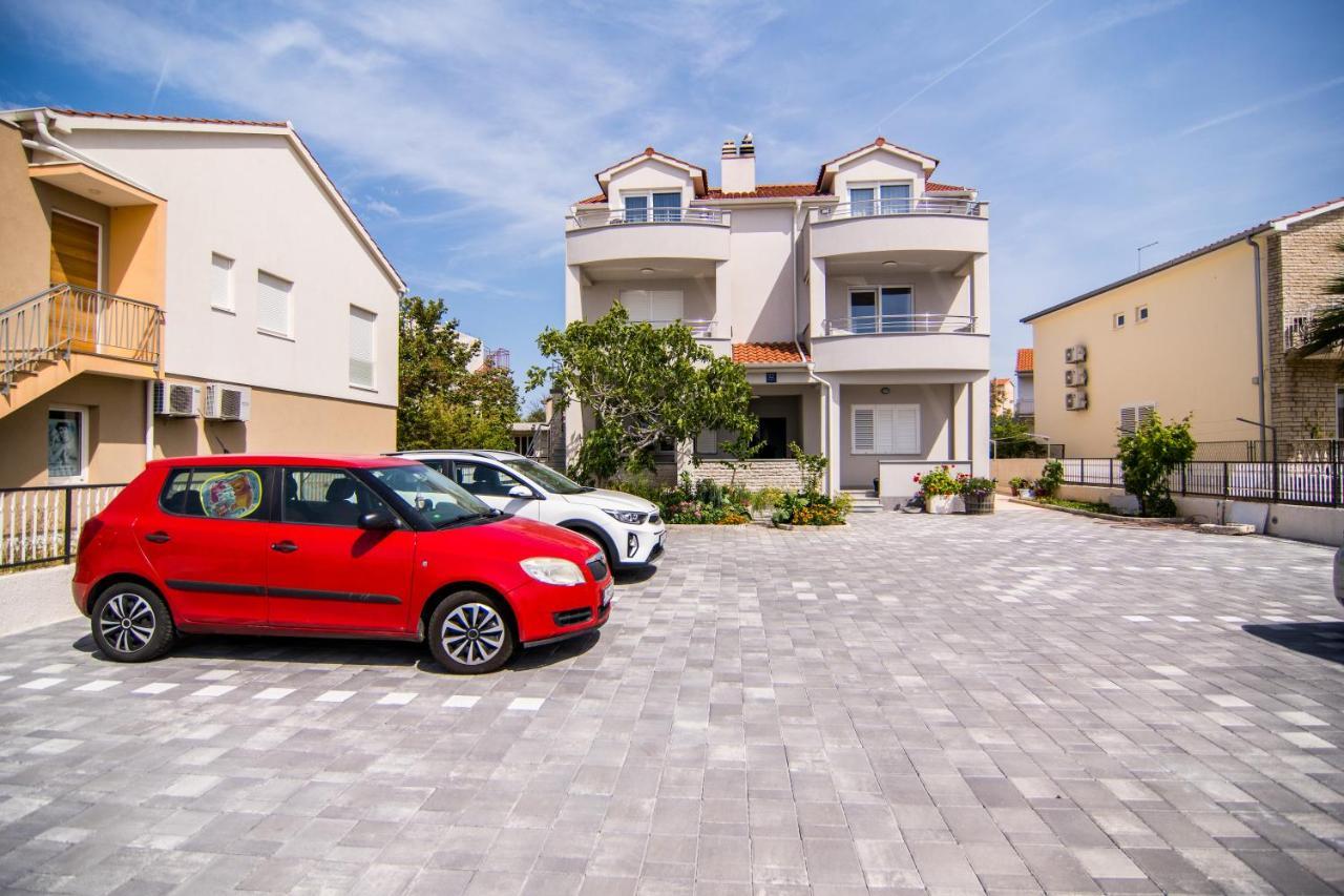 Apartments Up&Up روغوزنيكا المظهر الخارجي الصورة